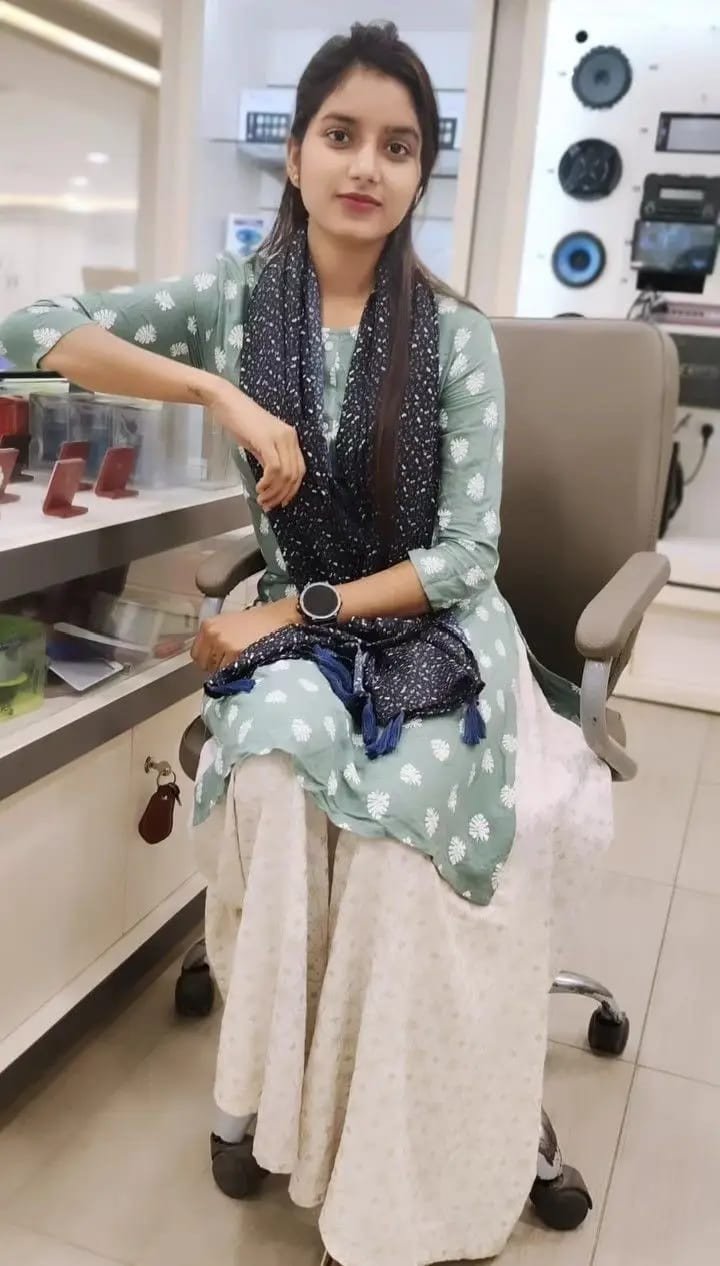 Hii sir I am kajal agarwal call girl 24 hours available full sexy' ful...