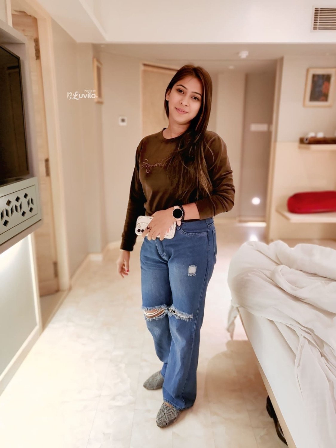 High profile independent college girl house wife aunty provide service