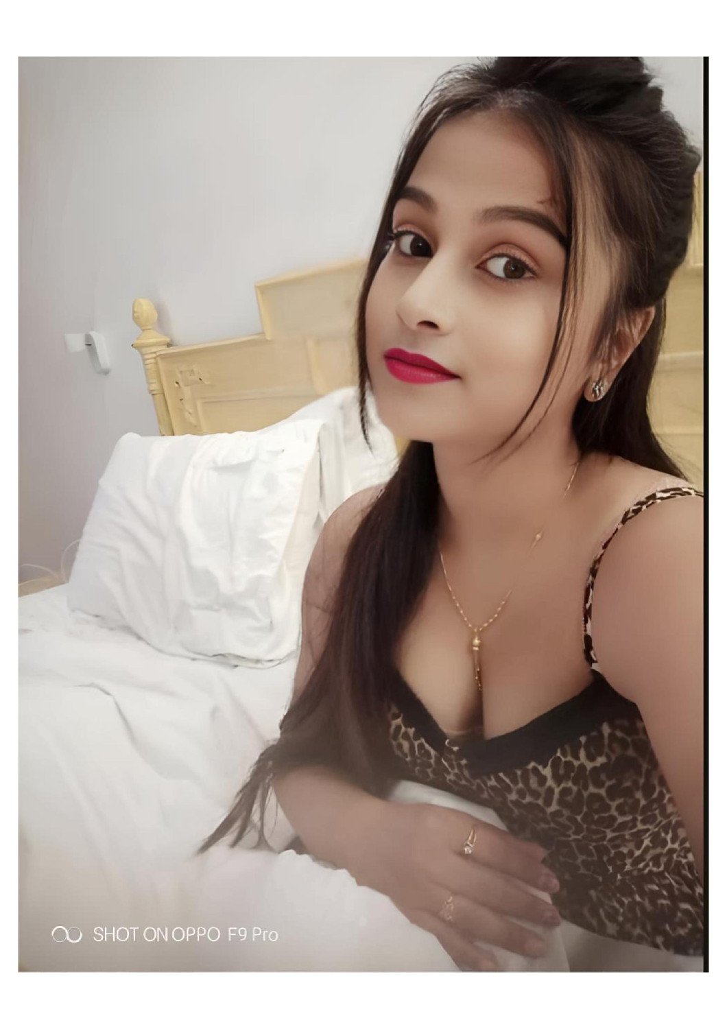 High profile independent college girl house wife aunty provide service