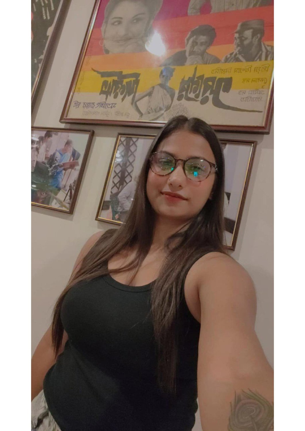 High profile independent college girl house wife aunty provide service