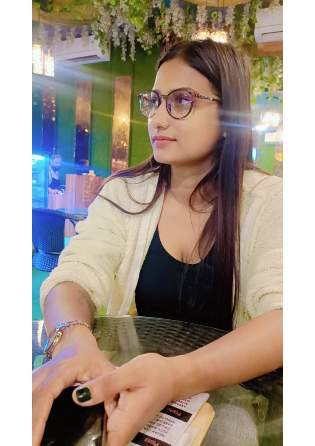 High profile independent college girl house wife aunty provide service