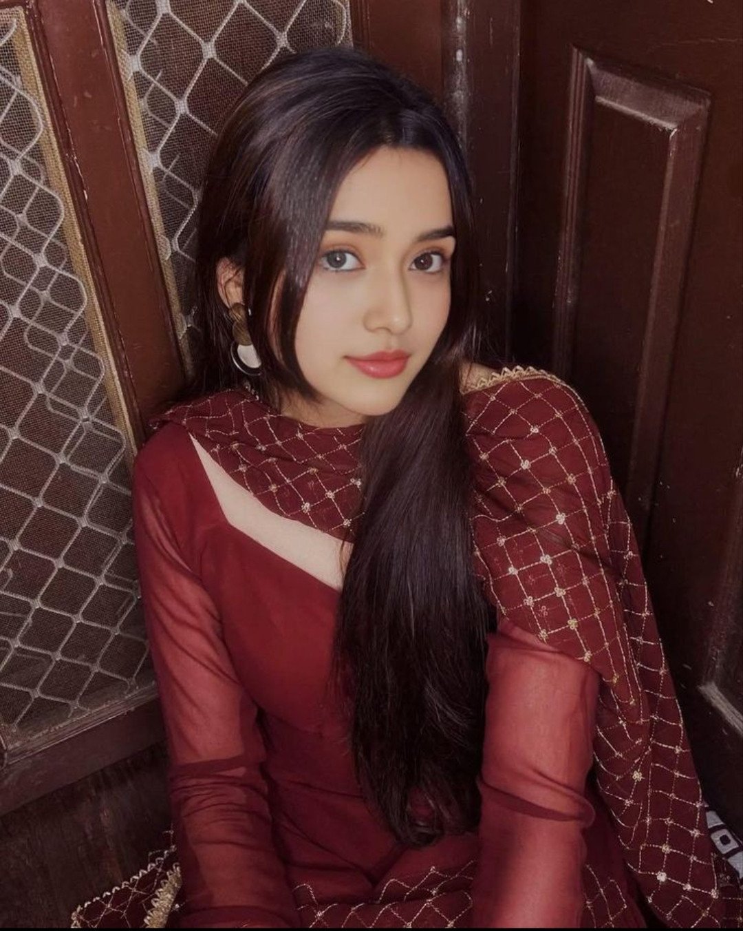 Pooja Low price 100% genuine service VIP hot and Sexy girls full enjoy...