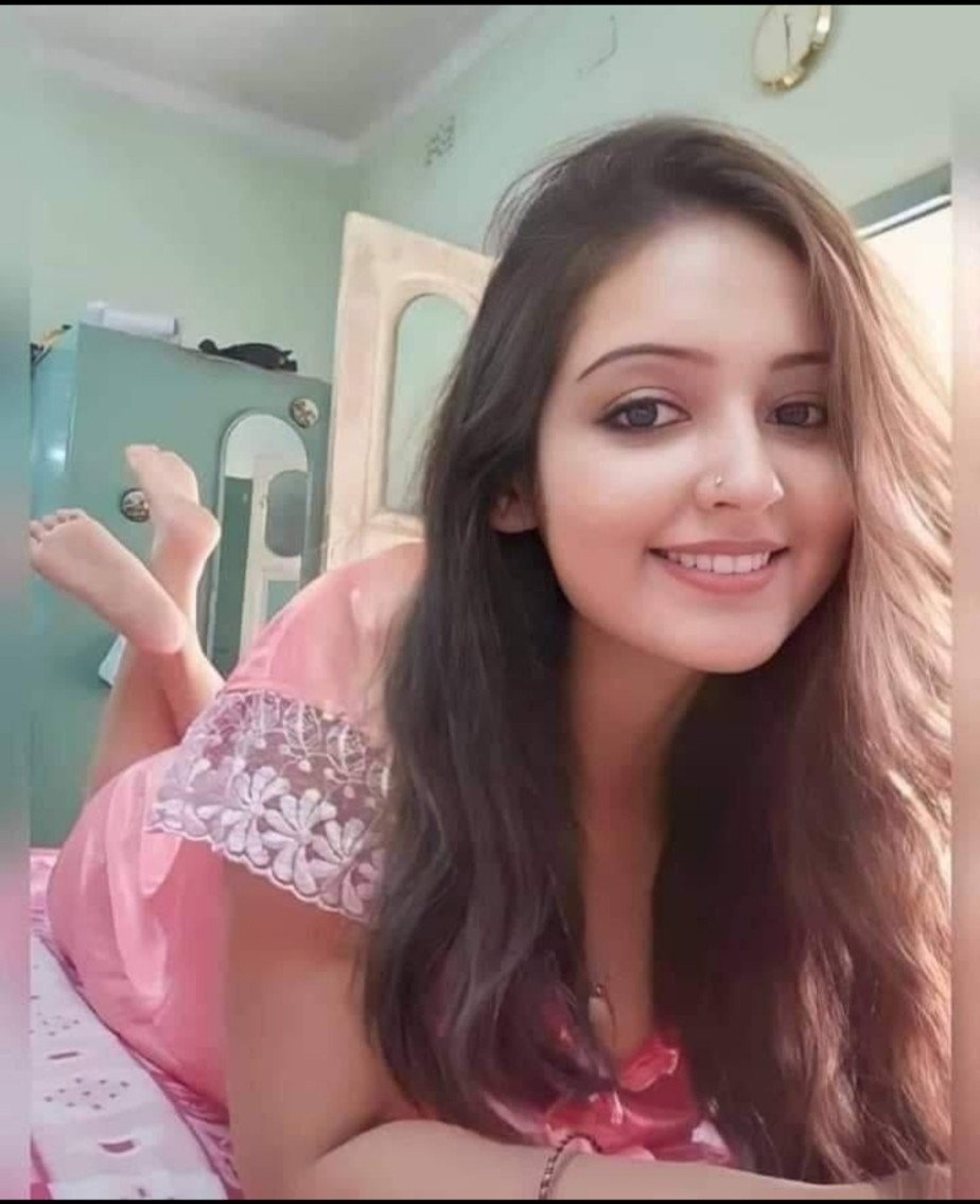 College girls available and aunty bhabhi available