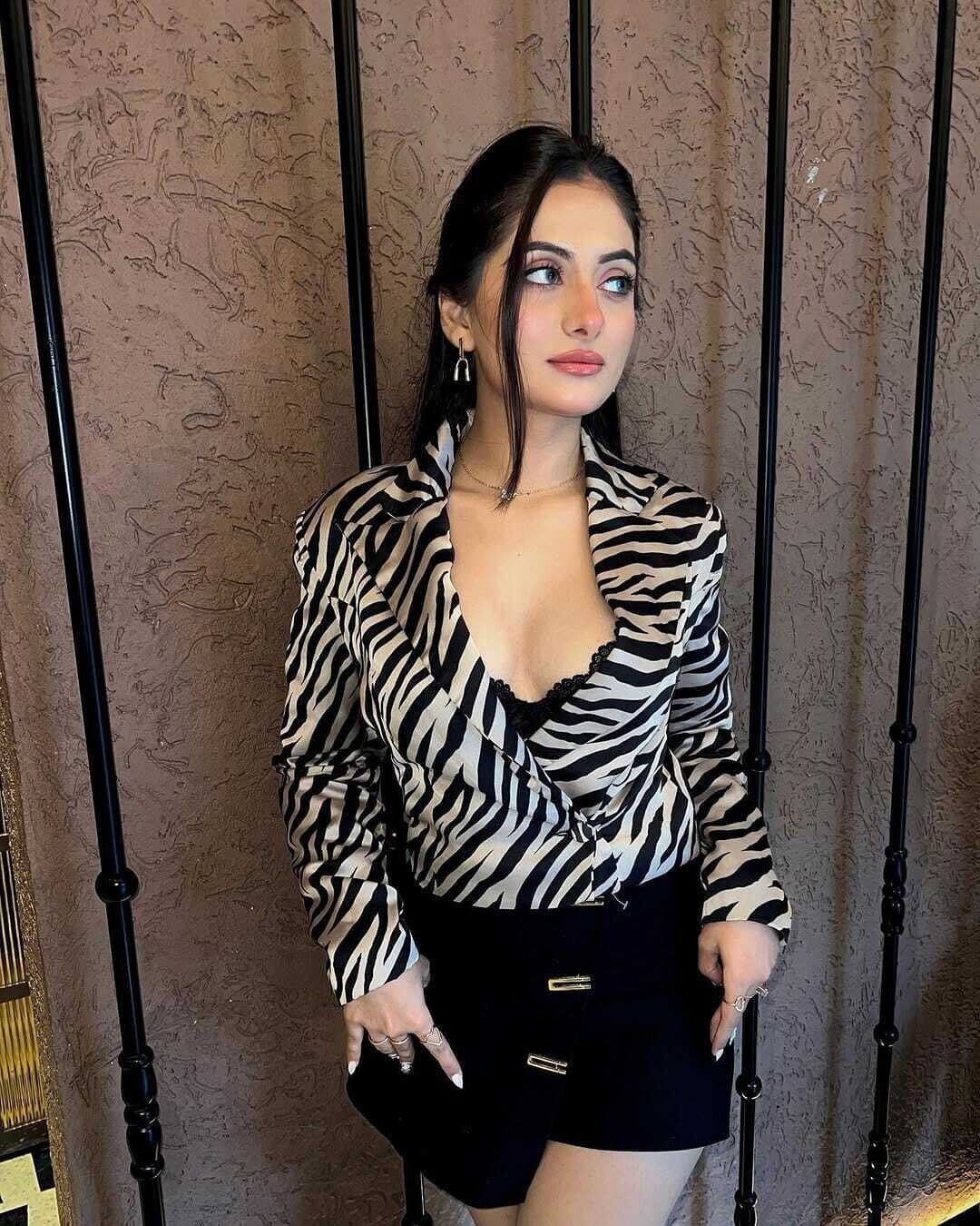 goa-escorts-anjuna-7669011019-meet-high-profile-escorts-service-in-goa