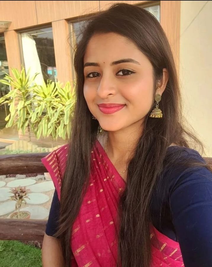 Pulwama Low price high profile 𝟕𝟖𝟐𝟏𝟎*𝟖𝟒𝟎𝟖𝟗 call girls in escort servic...