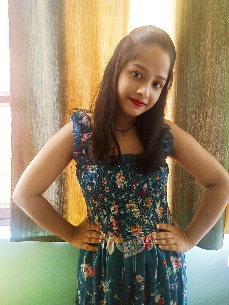 POONAM CALL GIRL ROOM MEETING SERVICE AVAILABLE