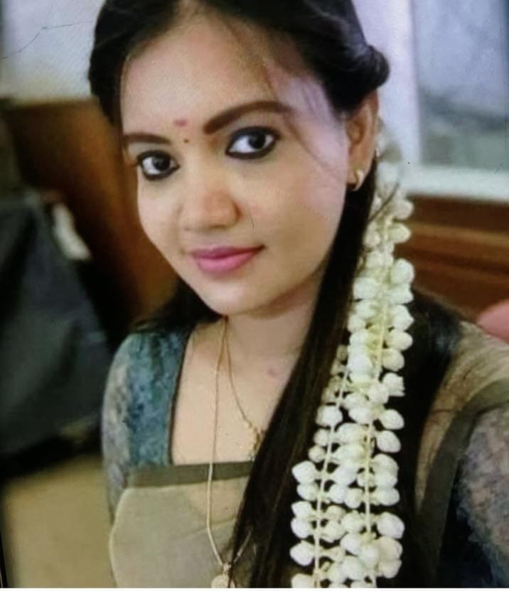 High profile independent college girl house wife aunty provide service