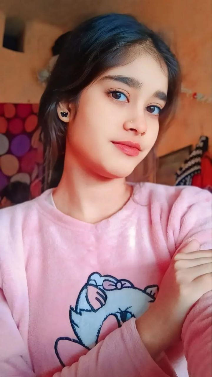 High profile independent college girls and house wife aunty provide se...