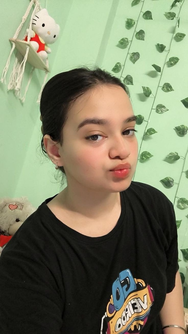 1 Hur 1500 2 Hur 2500 Full night , 4000 full day 4500 , ruhi sharma es...