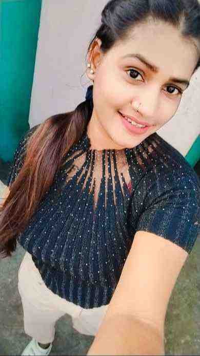 Top model college call girl service available in