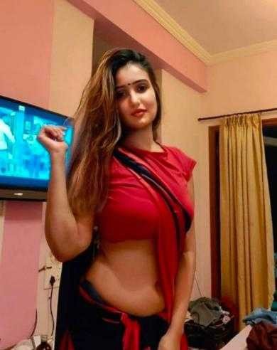 Top model college call girl service available in