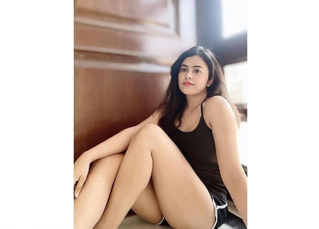 Call Girls In Malviya Nagar Delhi 78272~77772 Escorts Service