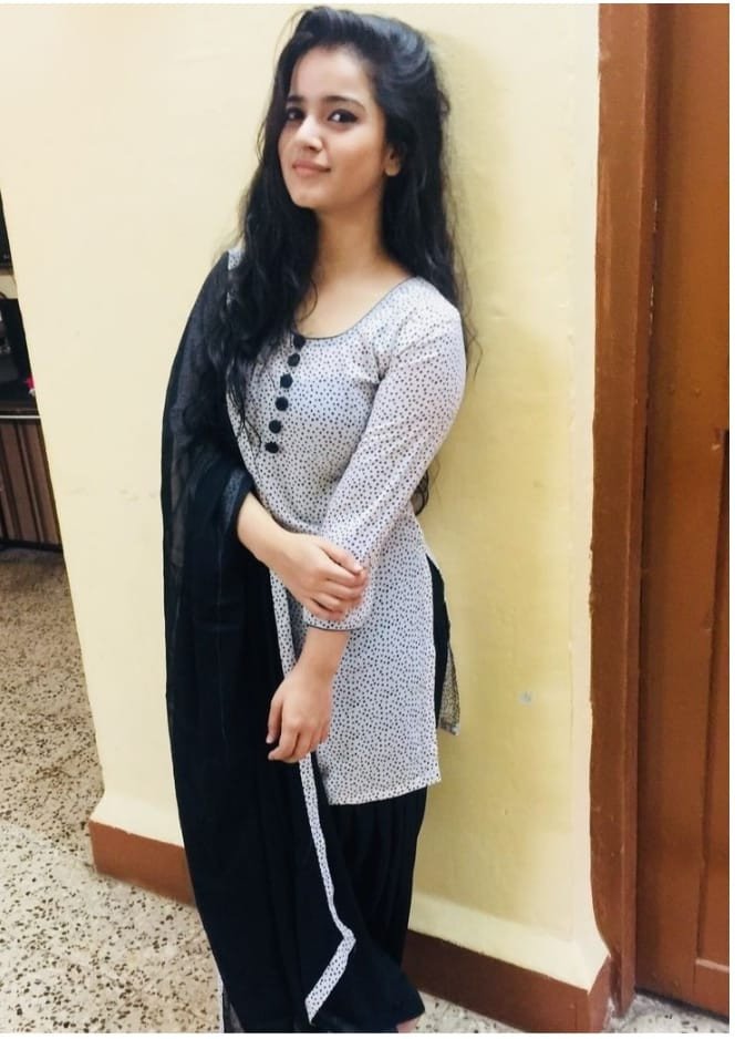 Hospet well educated beautiful slim natural model available