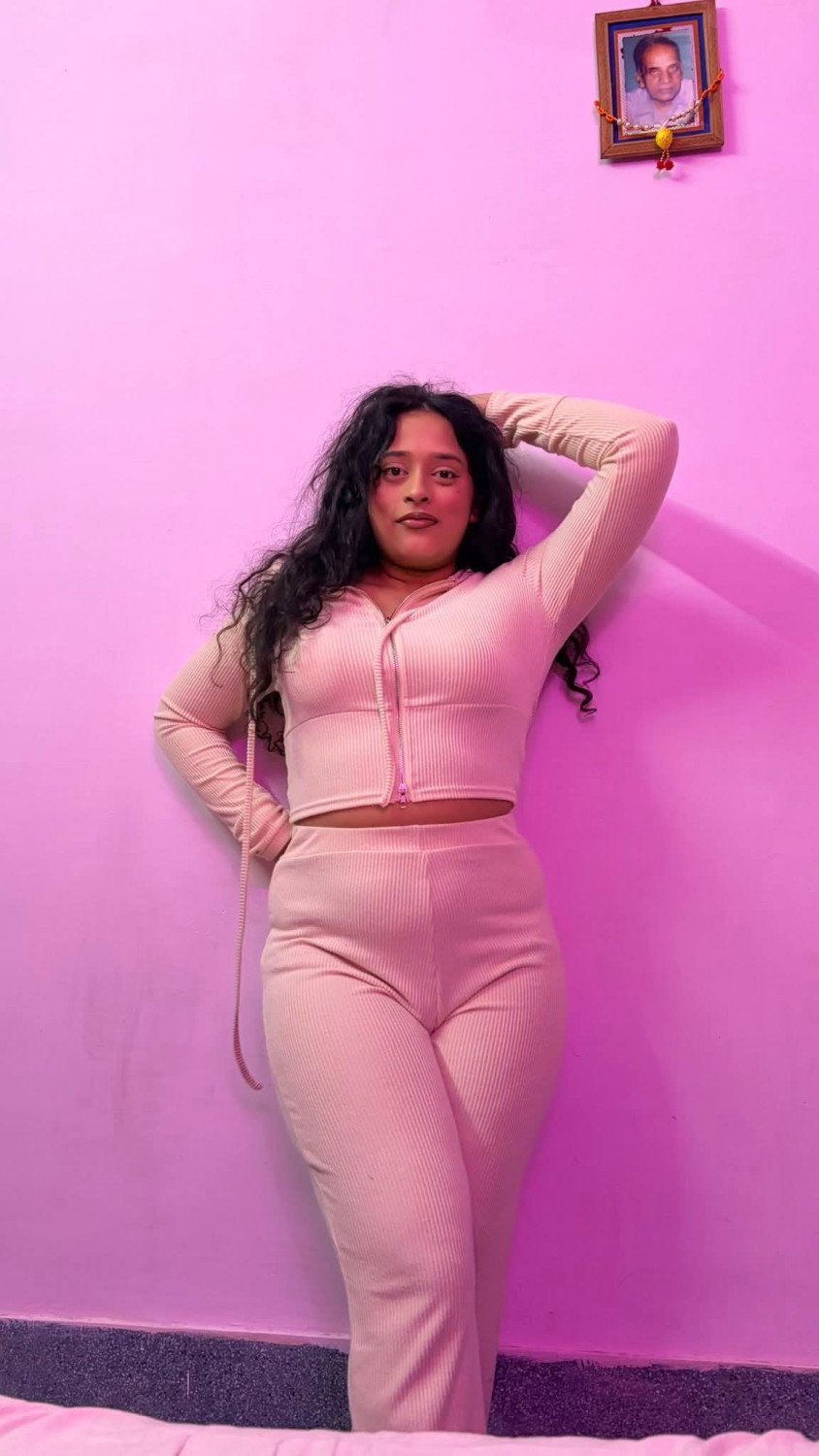 97712//94489 only phone call me escort India call girl service giunine...