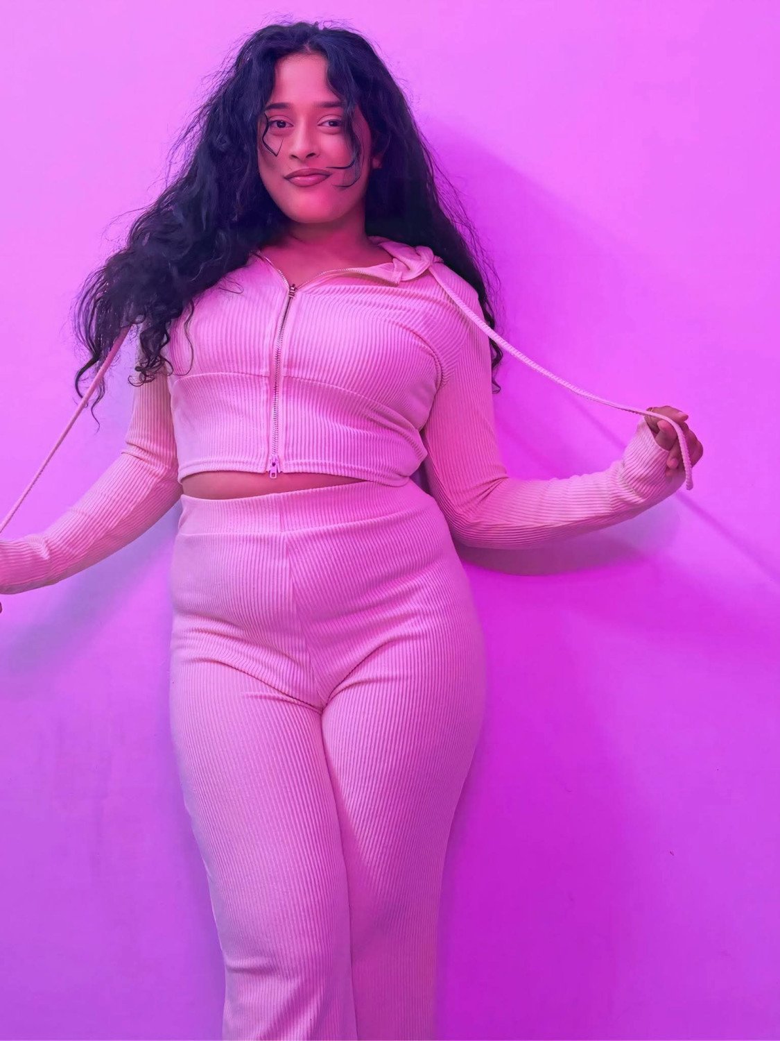 97712//94489 only phone call me escort India call girl service giunine...