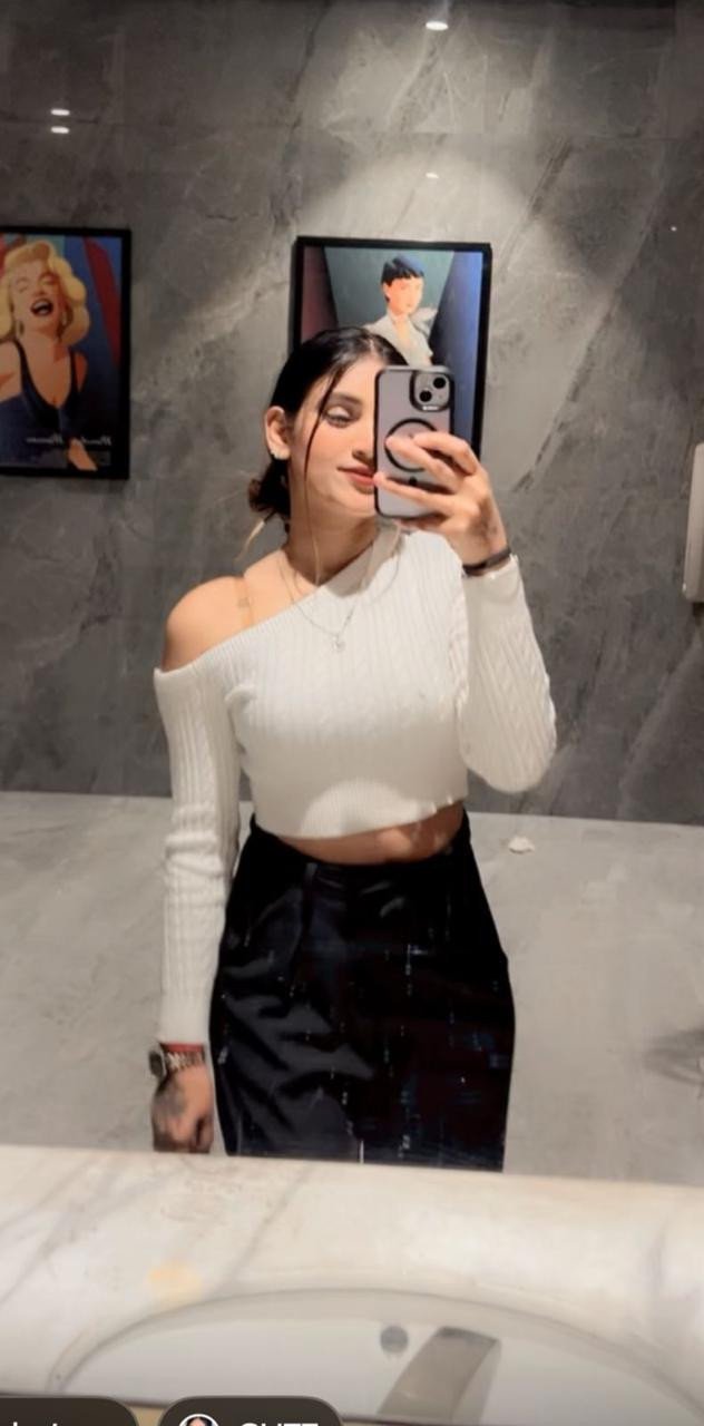 Riya :- 1 hr 1000 /-2 hr 1500 /-. 3hr 2500 /- full night 3500