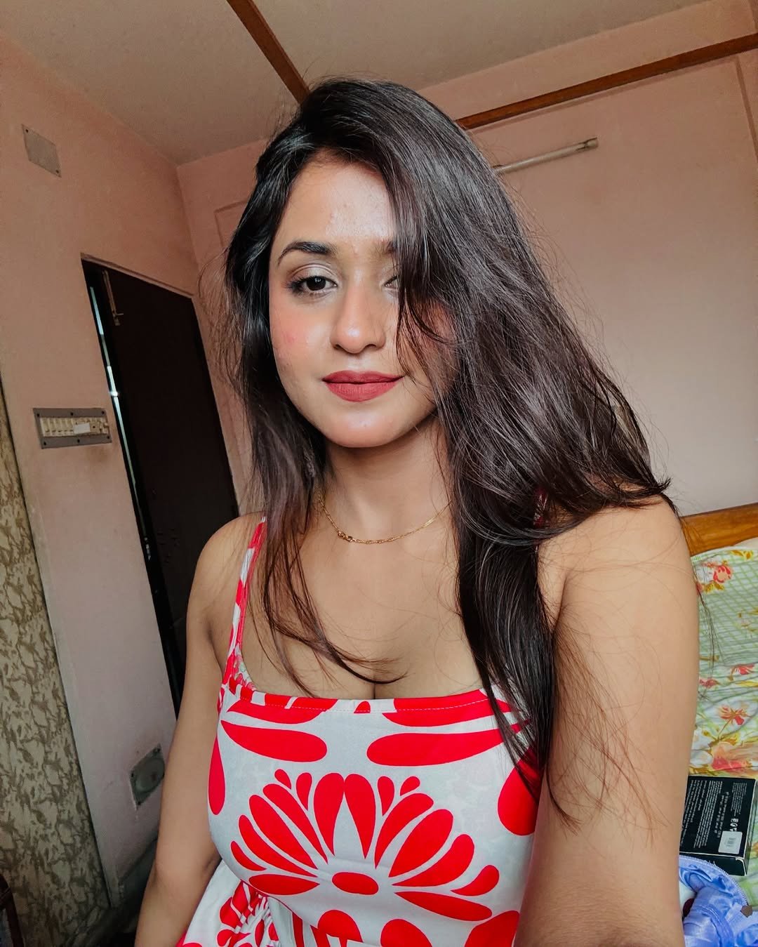 1 Hur 10002 Hur 1500  Full night  3000, 9204747259, kajal patel  escor...
