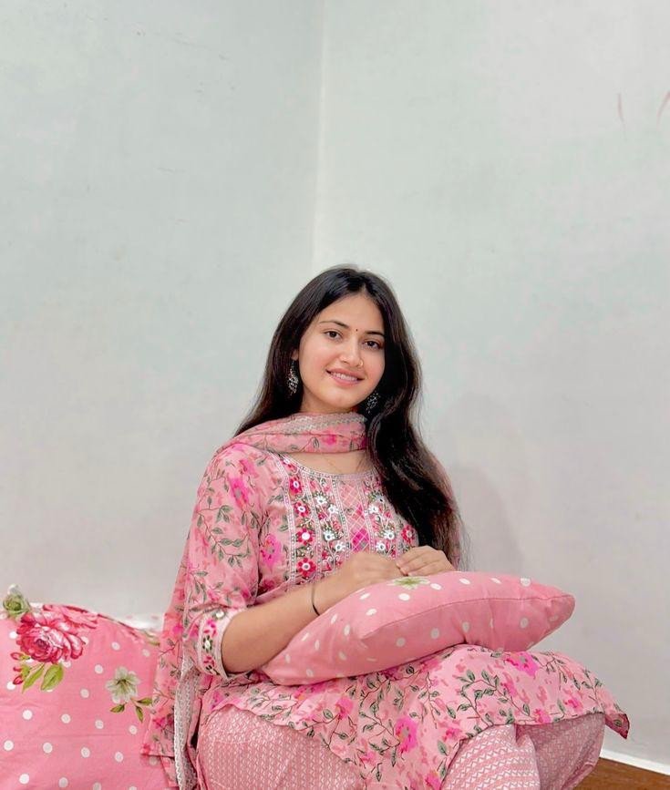 ️️ Laxmi ji ️️Call girl Home service Hotel ️ Service ️ Full enjoy Full...