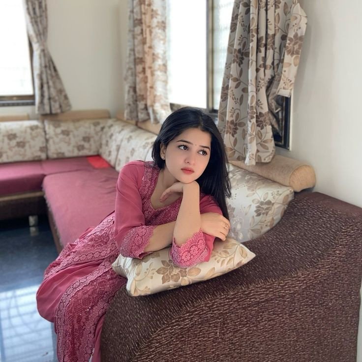 SRIPERUMBUDUR LOW PRICE CALL GIRL IN GENUINE ESCORT SERVICE AVAILABLE