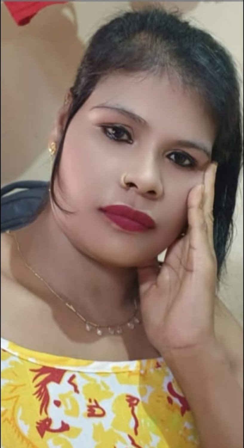 Hot sexy girl Home and hotel service available college girls and aunty...