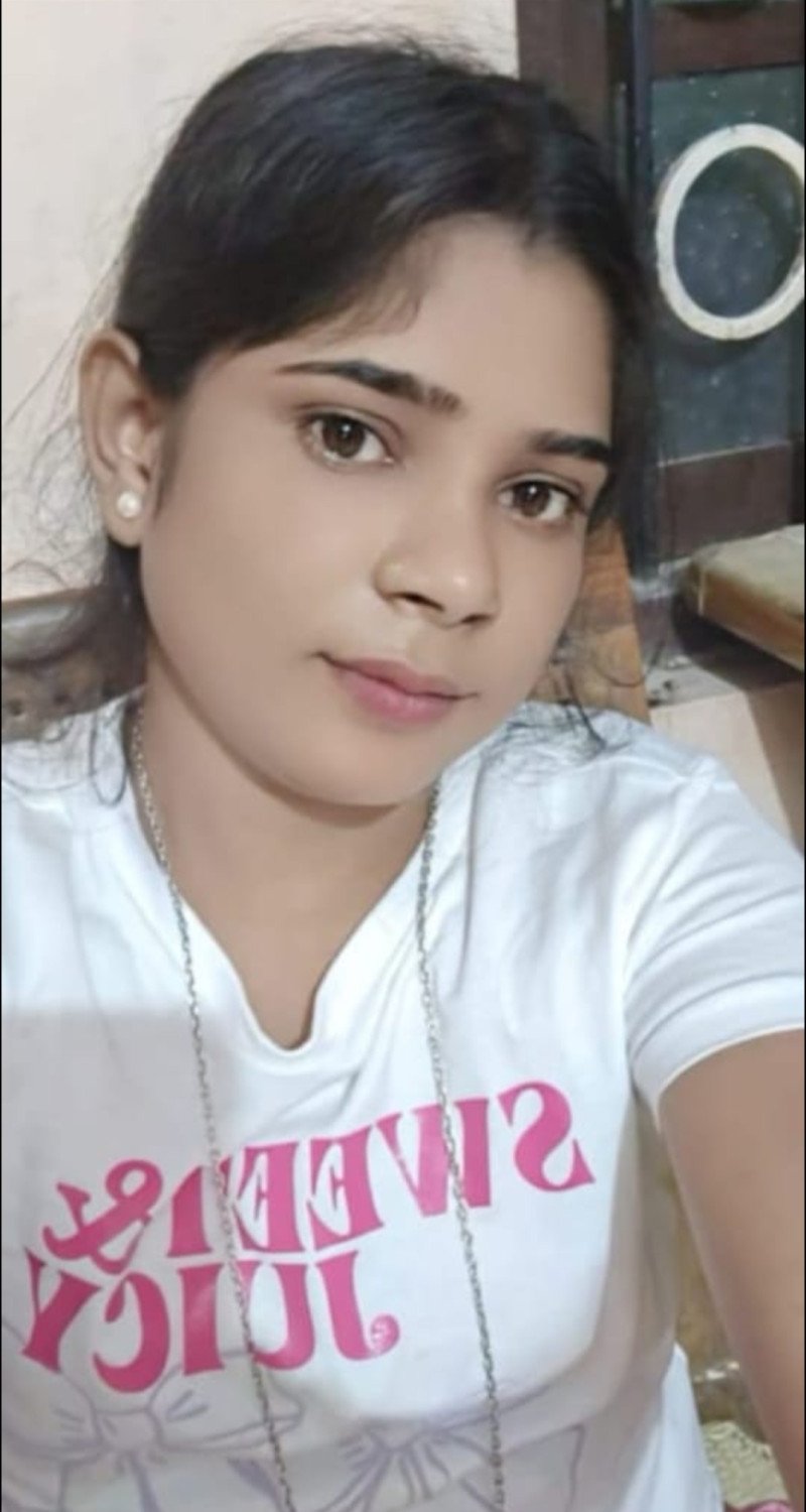 Hot sexy girl Home and hotel service available college girls and aunty...