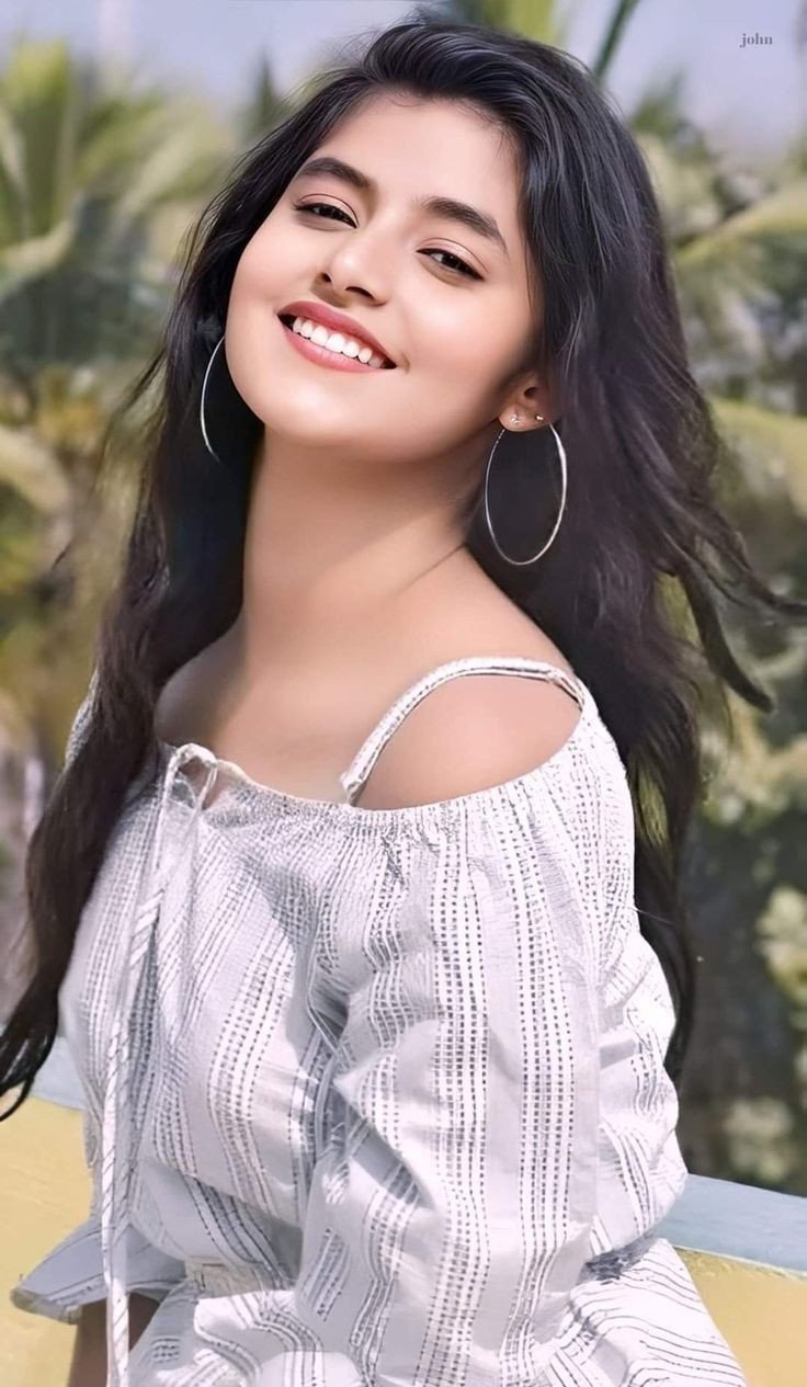 Call me Mahi shrama real meet college girl bhabhi aunty home service h...