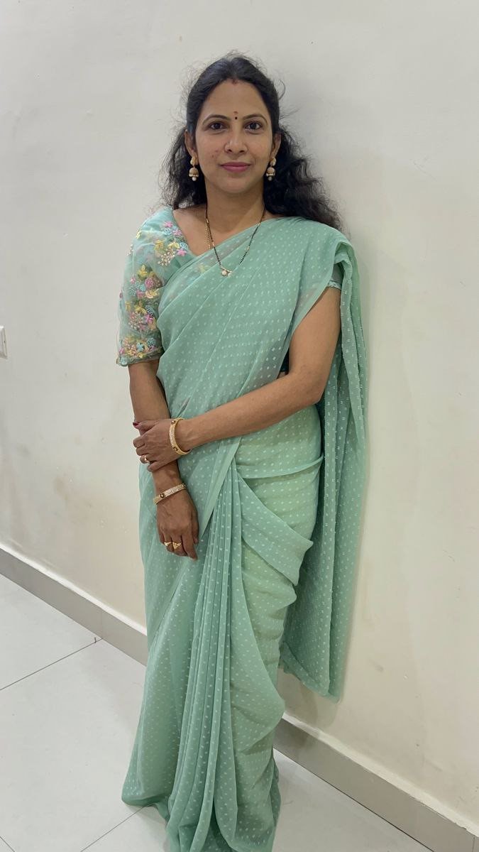 Call me Mahi shrama real meet college girl bhabhi aunty home service h...