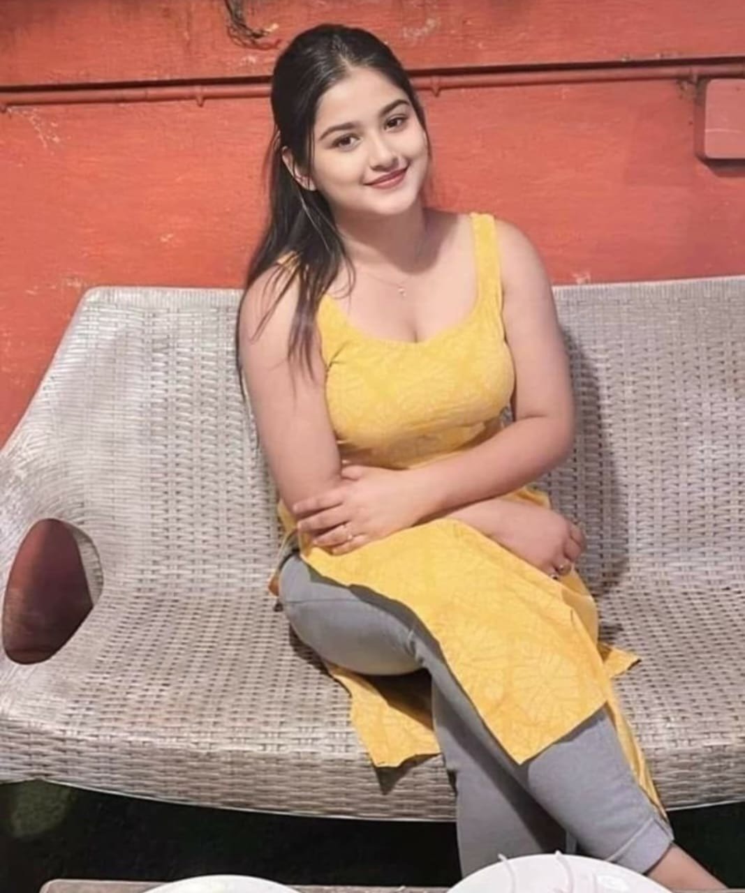 Kajal,,Patel 1hr 900 2hr 1500 ️3hr 2000 ️full night 3000