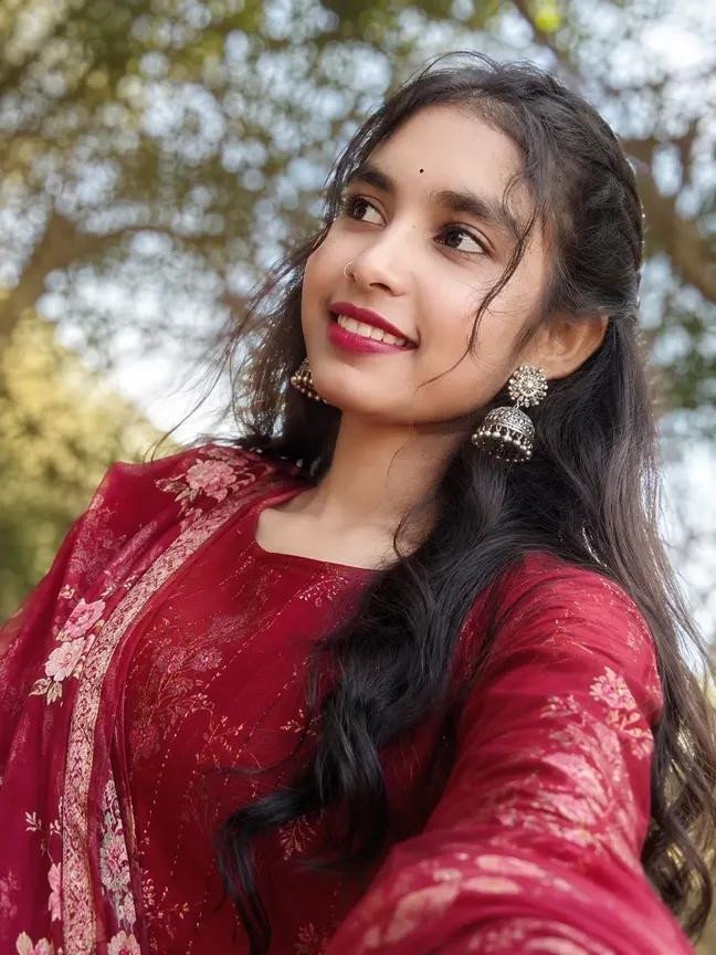 Sonali,,,,Patel 1hr 900 2hr 1500 3hr 2000 full night 3000 full satisfi...