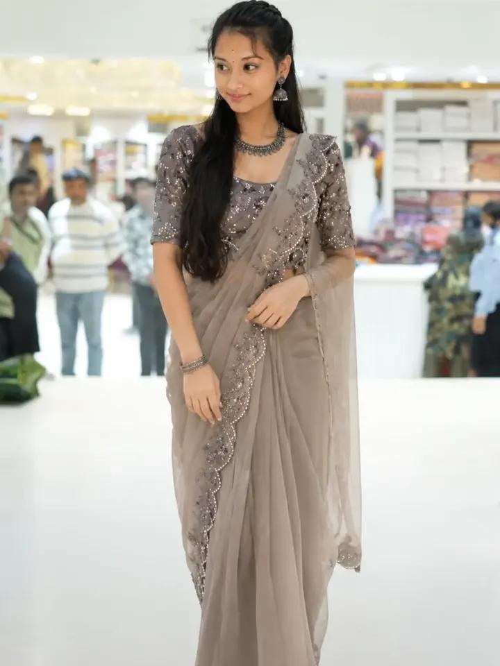 Sonali,,,,Patel 1hr 900 2hr 1500 3hr 2000 full night 3000 full satisfi...