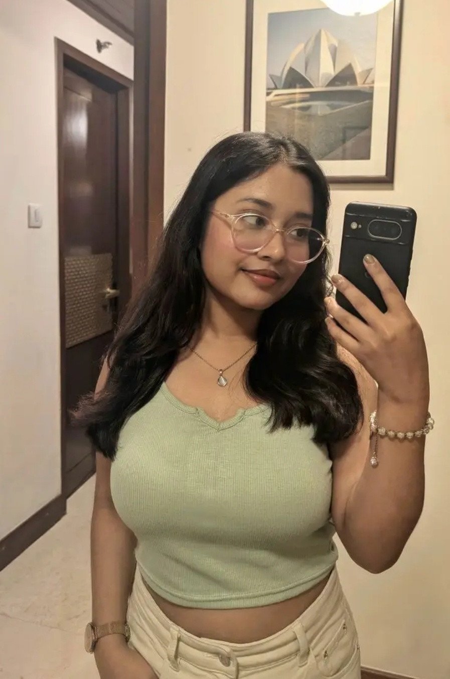 High profile independent college girl house wife aunty provide service