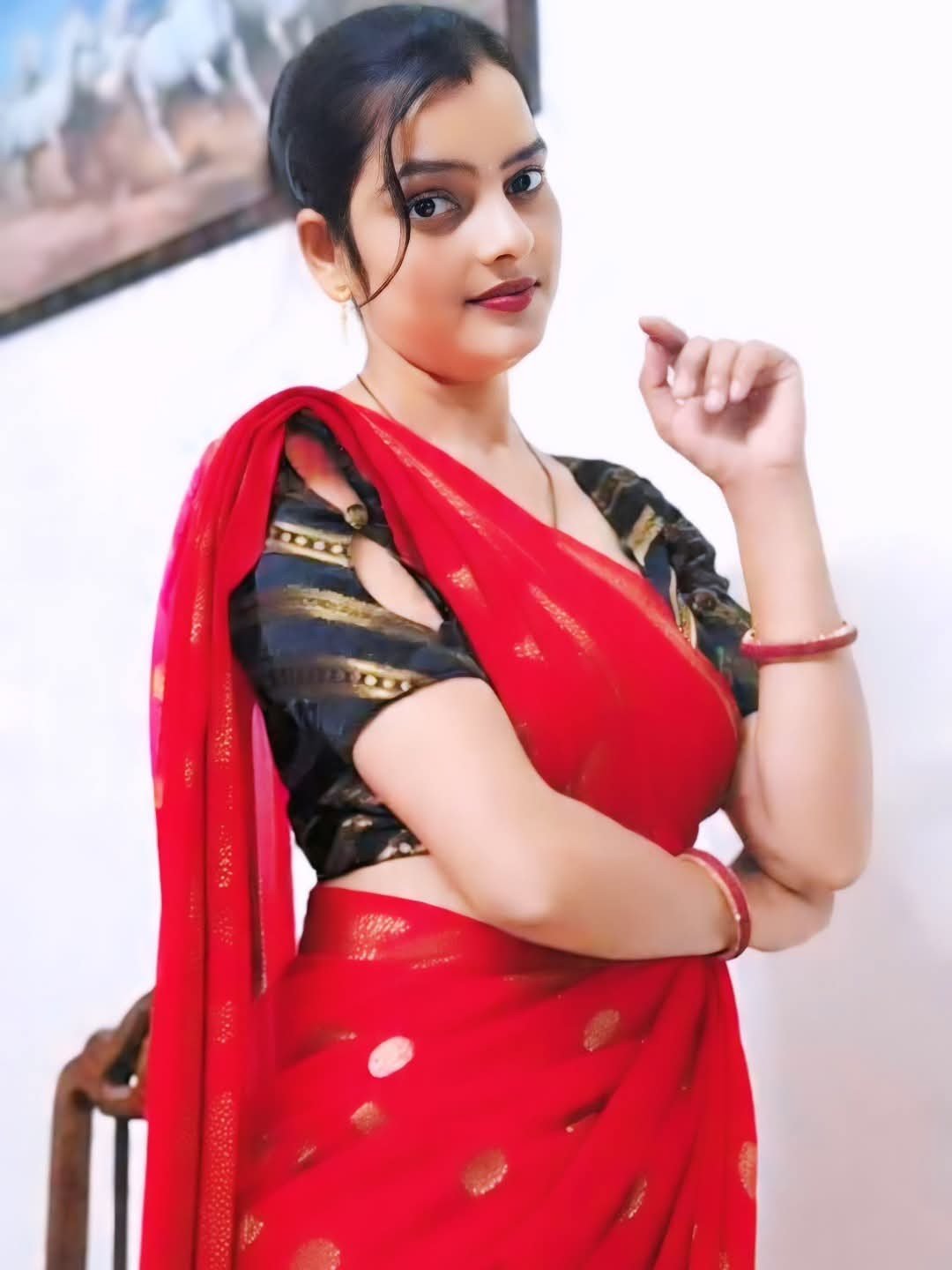 Cost price hotal and home  service available  VIP and safe and secure