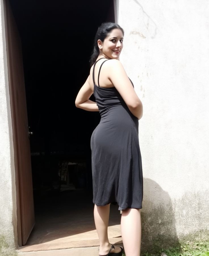 Call me 1 hr  1000 /-2 hr  1500 /-. 3hr  2500 /- full night