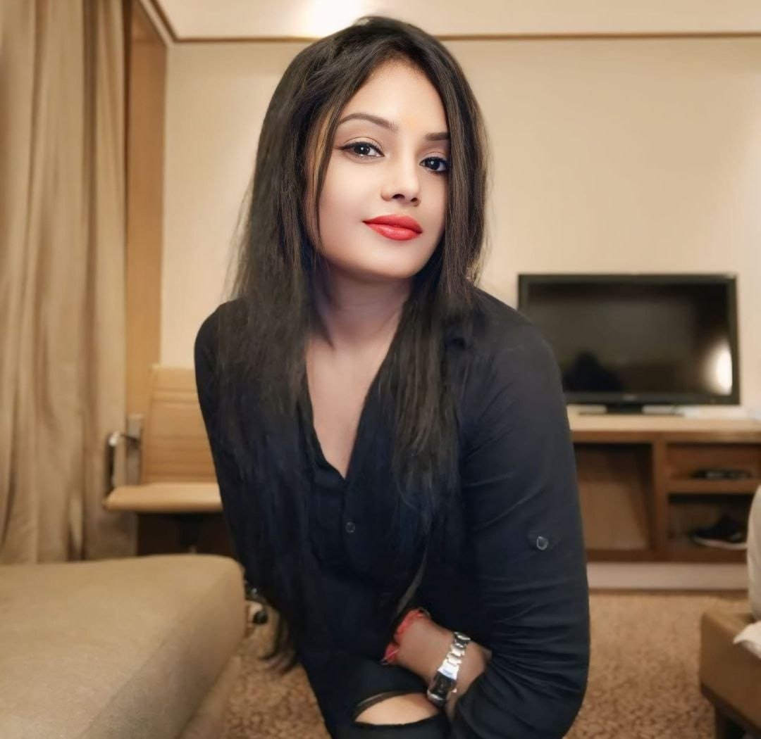 Call girl escort service full enjoy college girl student full open ser...