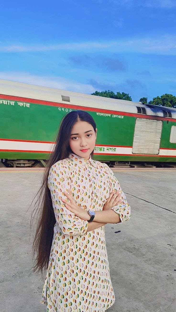 Low price ️️100% real High profile VIP genuine service available full...