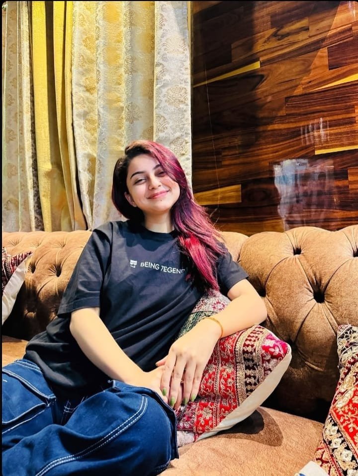Hoskote top vip priyanka 91995 59957 call and meet and take full servi...