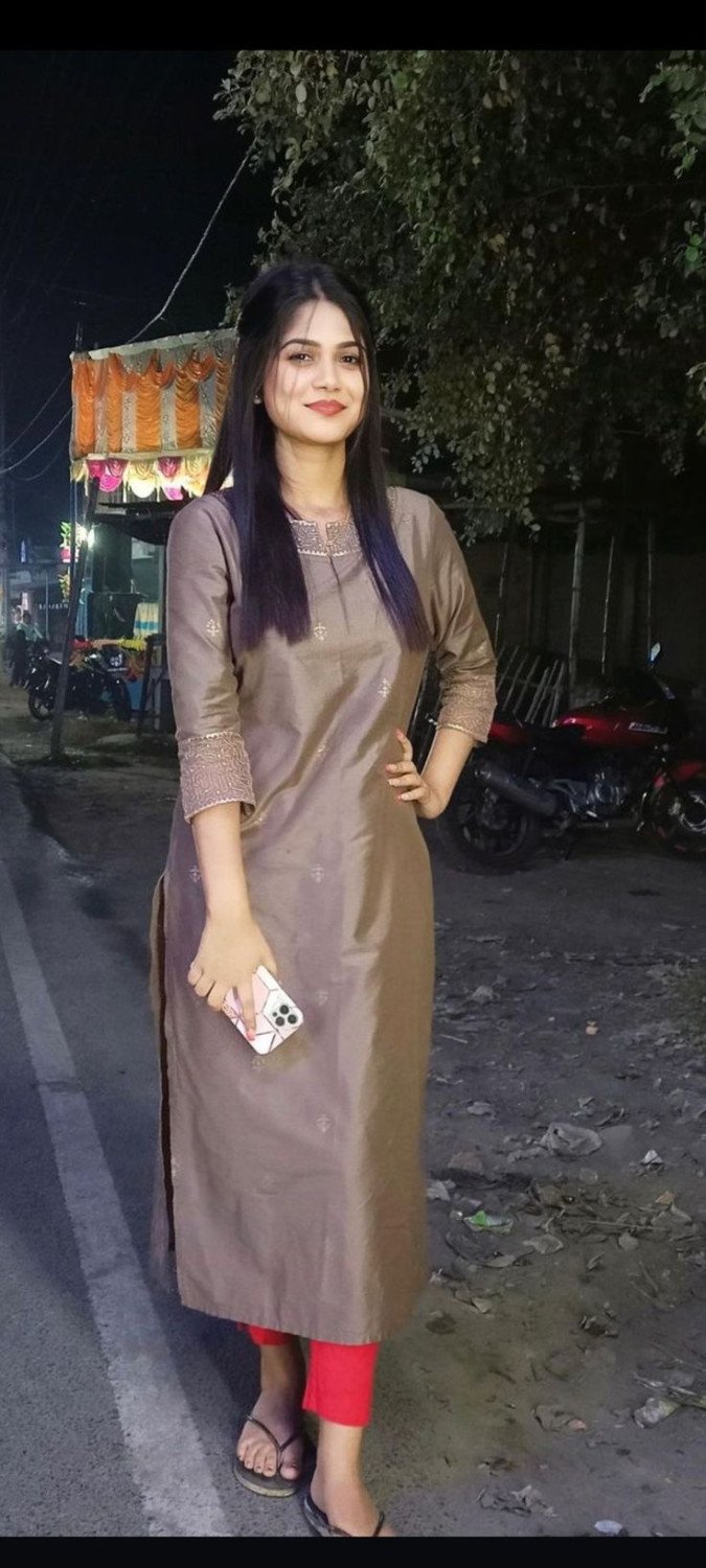 Hello paid girl service available WhatsApp number full open video call...