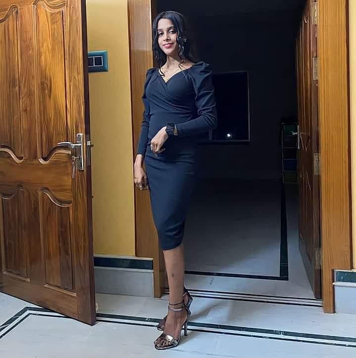 Best' call girls service top class model girls available only for cash
