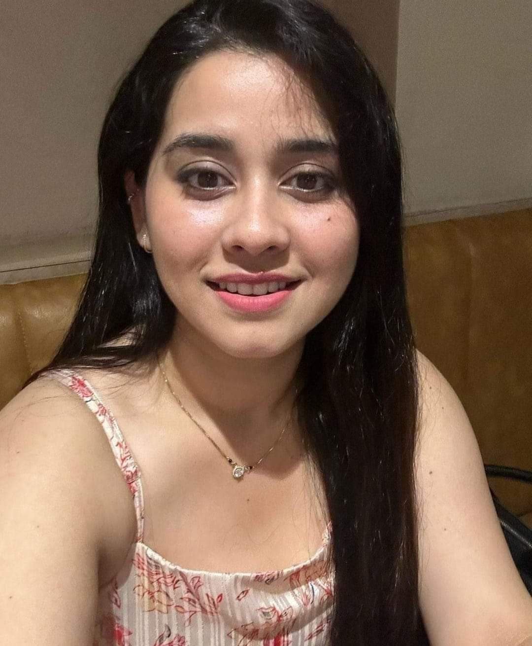 Jaigaon Bhutan escort service call girl available contact ladki servic...
