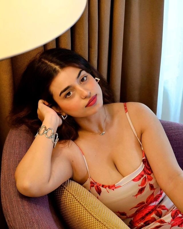 ONLY FOR GAINING SERVICE AVAILABLE FULL CORPORATE AND FULL MASTI 100%...