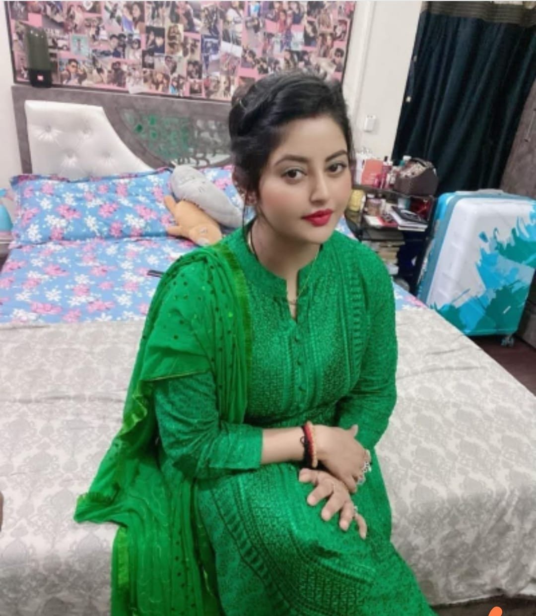 Nandani  call me  girl 1h. 1500 2h 2500. Full night 4500 madam call me...