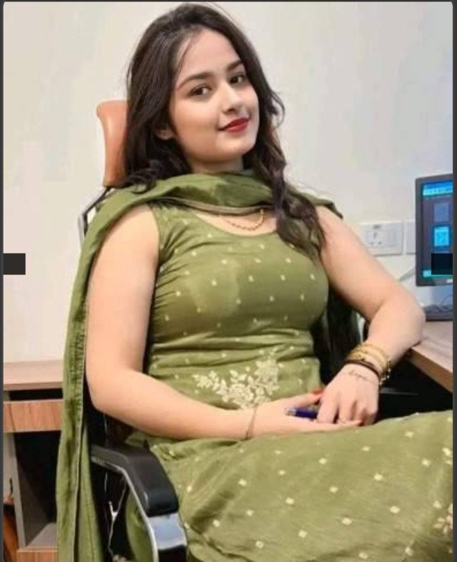 8521358853-call-me-whatsapp-booking-open