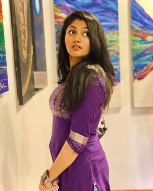 Hii sir low price vip model full satisfied and trusted service availab...