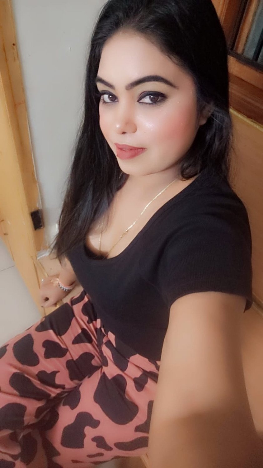 VIP call girl 24x7 Available VIP escort service