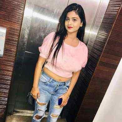Young college girl available in without condom hard sucking