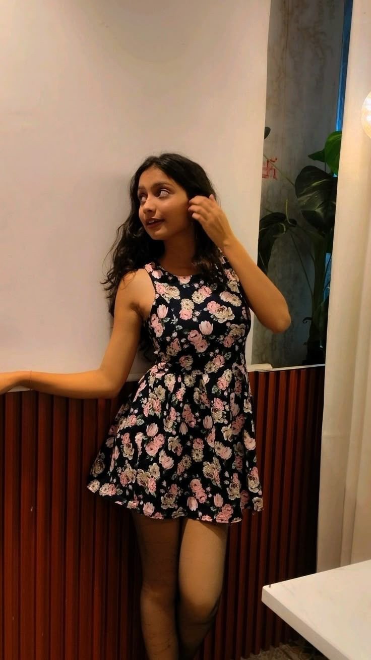 Agra high profiles model college girl available call me