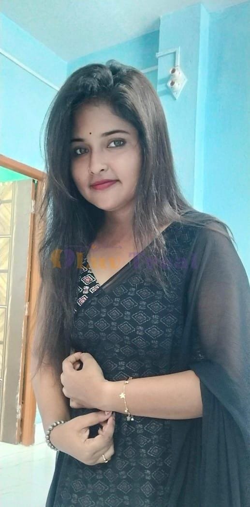 Real meet high profile collage girl and aunty available
