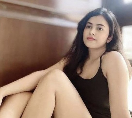 Low price trusted independenCall  𝟗𝟗𝟖𝟕𝟕𝟓𝟖𝟏𝟗𝟓️ Call girlIn Call girls E...