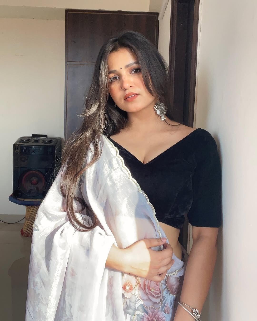 Akola Top model  𝟵𝟯𝟬𝟰𝟲𝟭𝟱𝟭𝟮𝟳 college call girl service available  in