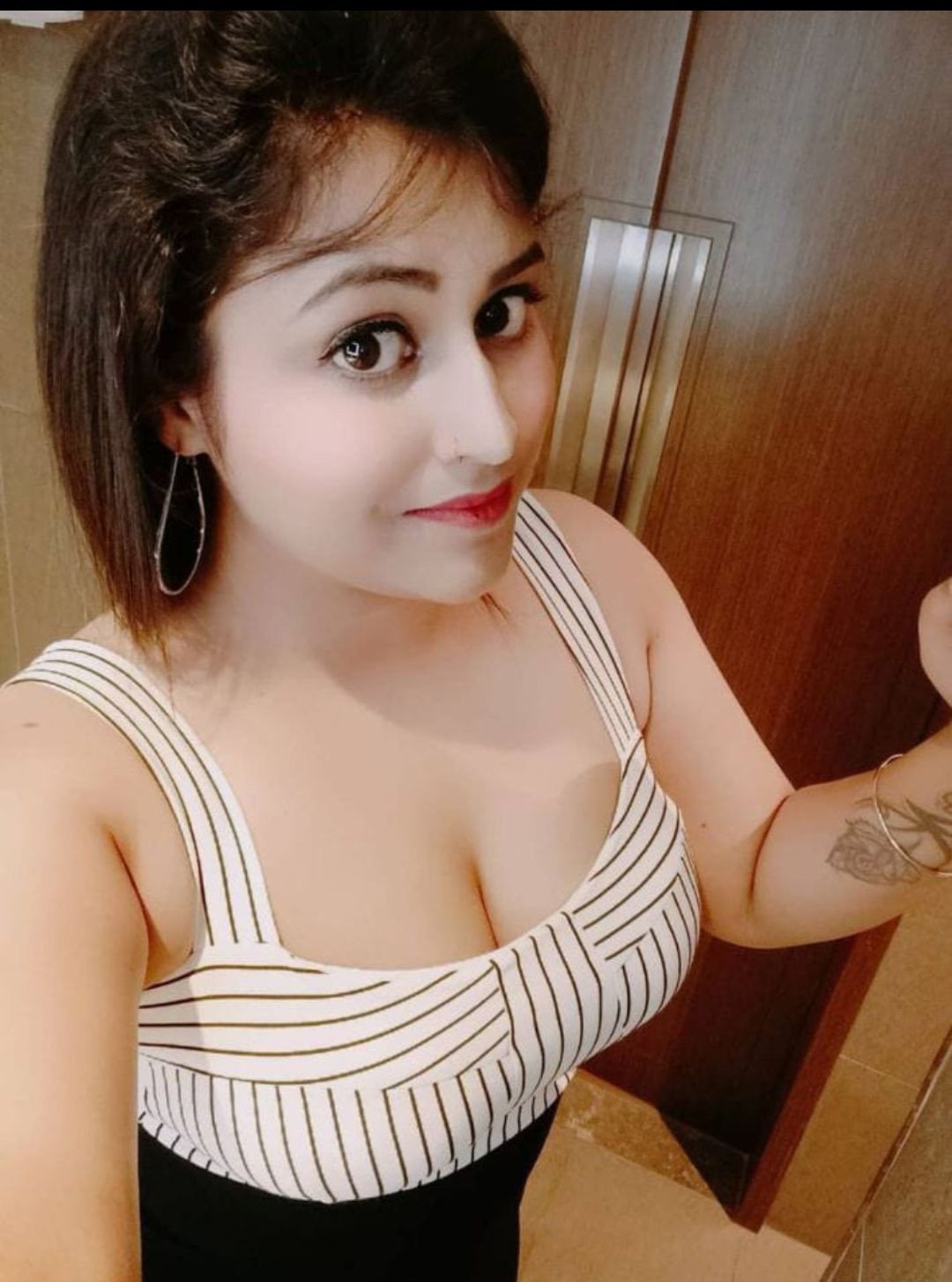VIP  MuskanPATEL1HOUR4800 2 HOURS 1200FULL NIGHT 3000 FULL DAY3500 BOO...